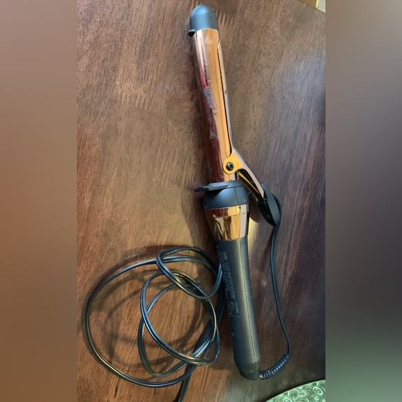 Infiniti - Pro by Conair 1" Curling Iron - Black/Gold - Picture 5 of 6